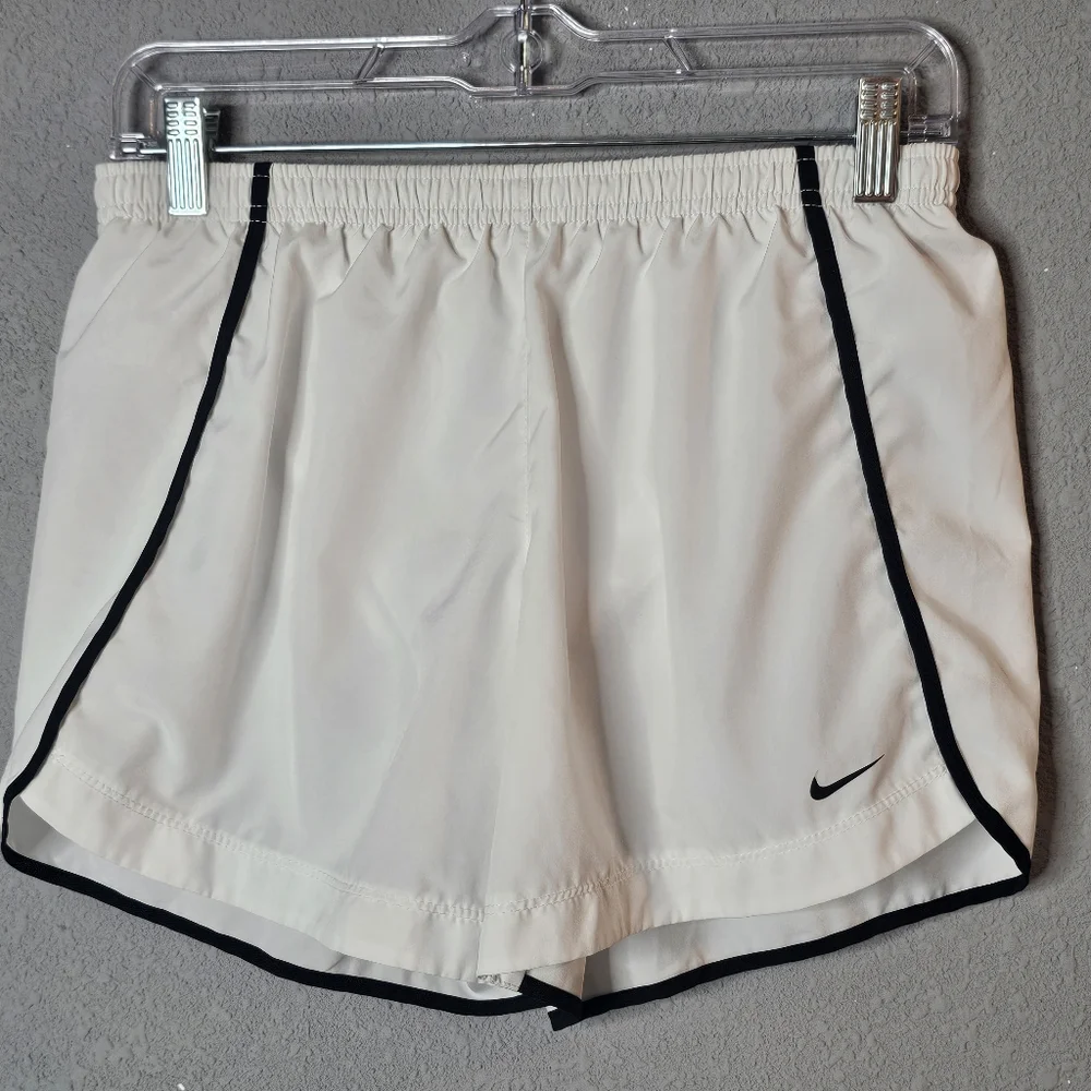 Nike Dri-FIT Running Shorts XL‎ White Black Trim Athletic Quick Dry Womens Gym